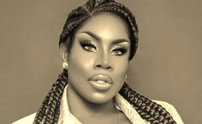 Monet X Change